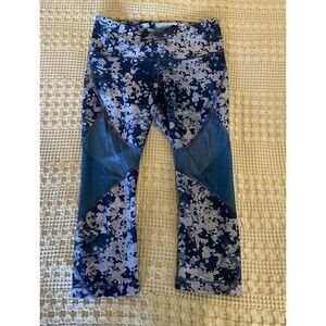Under Armour HeatGear Leggings Medium Blue Camo Mesh Yoga Gym Crop Pilates